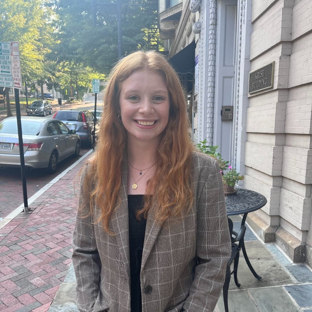 Meet your Posher, Emma